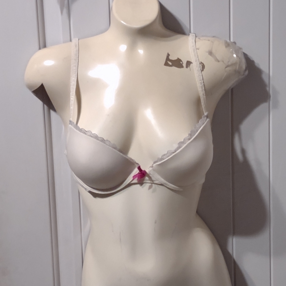 gilligan O'Malley bra for women size ,34B